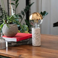 XANLITE - Ampoule LED G95 Gold, Culot E27, 8W Cons. (62W Eq.), 360 Lumens, Lumière Blanc Chaud - RFDE850B95TG 9 XANLITE - Ampoule LED G95 Gold, Culot E27, 8W Cons. (62W Eq.), 360 Lumens, Lumière Blanc Chaud - RFDE850B95TG -Pas Cher Ampoule LED Boutique 18355938 3