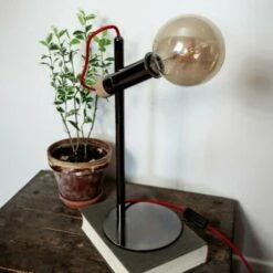 XANLITE - Ampoule LED Globe (G125) / Vintage Au Verre Fumé, Culot E27, 4W Cons. (23W Eq.), 230 Lumens, Lumière Blanc Chaud - RFDE400B125F -Pas Cher Ampoule LED Boutique 47378636 4